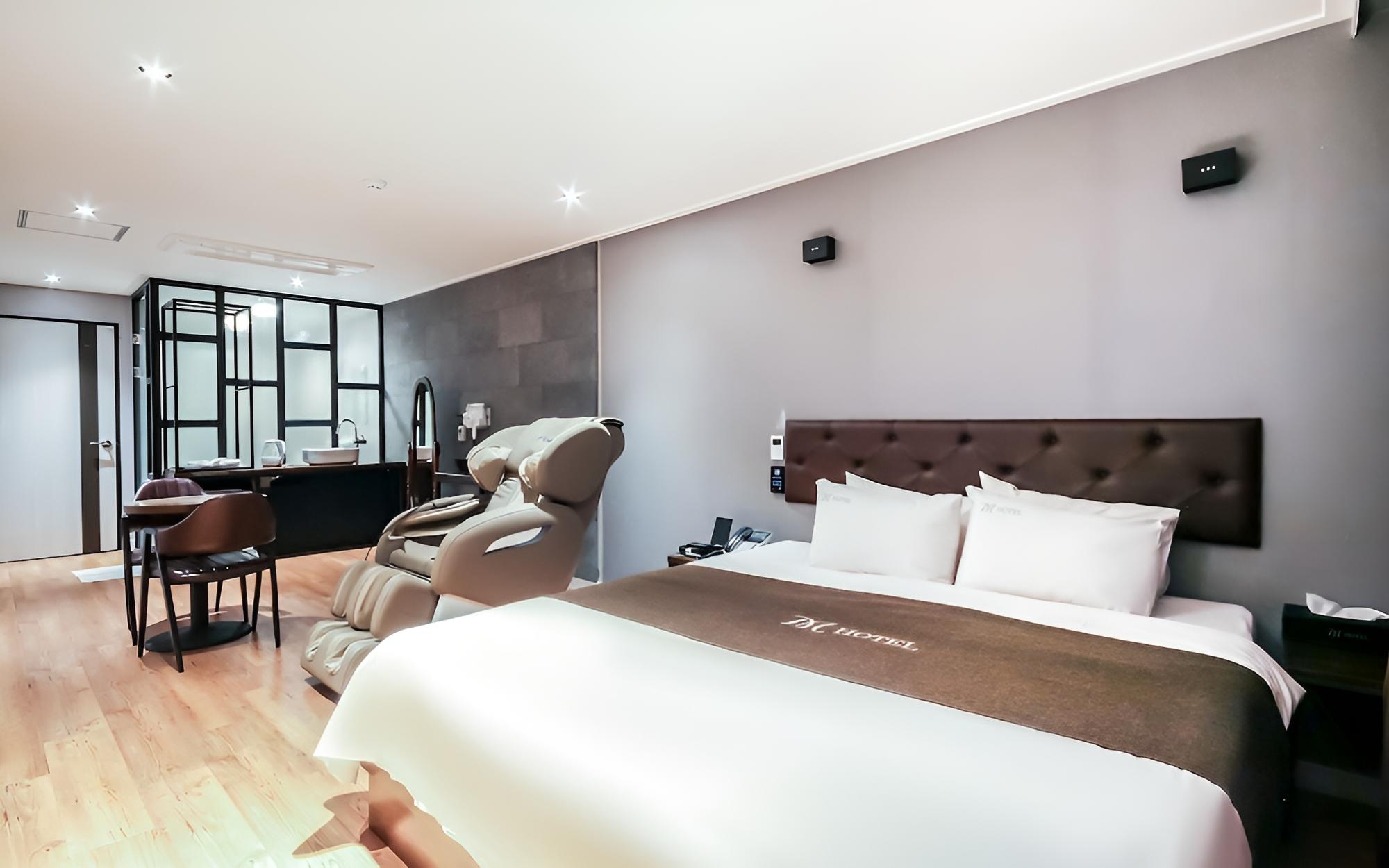 Room (Deluxe room) photo 3