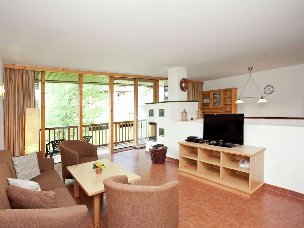 Classic House, 3 Bedrooms photo 3