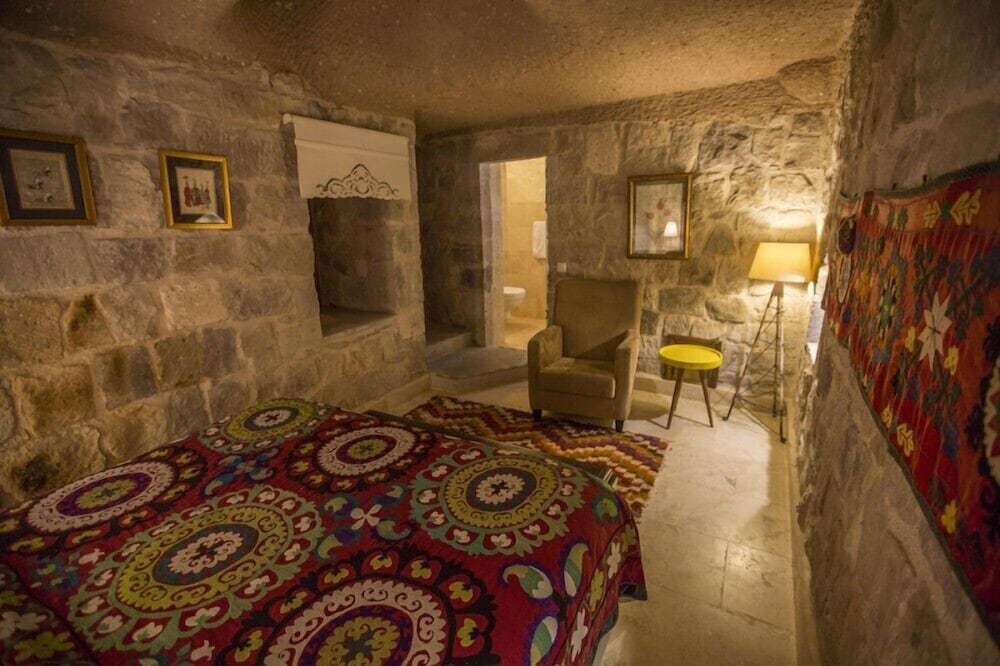 Cave Room photo 2