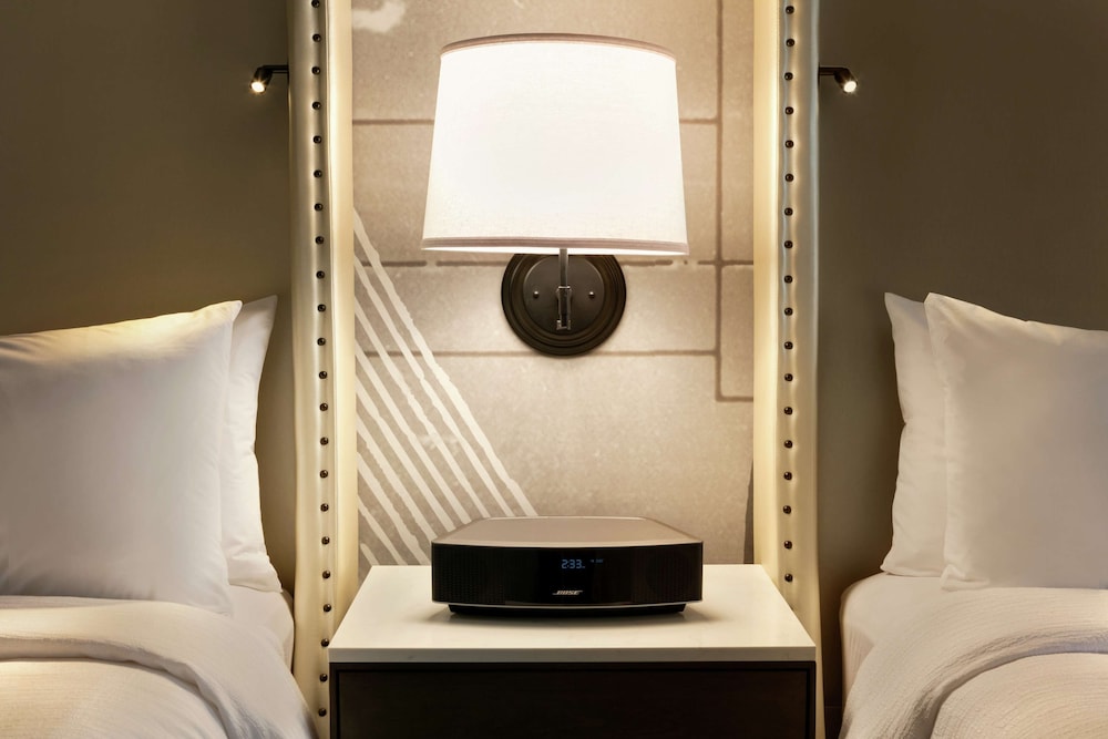 Deluxe Room, 2 Queen Beds, Accessible (Hearing) photo 2