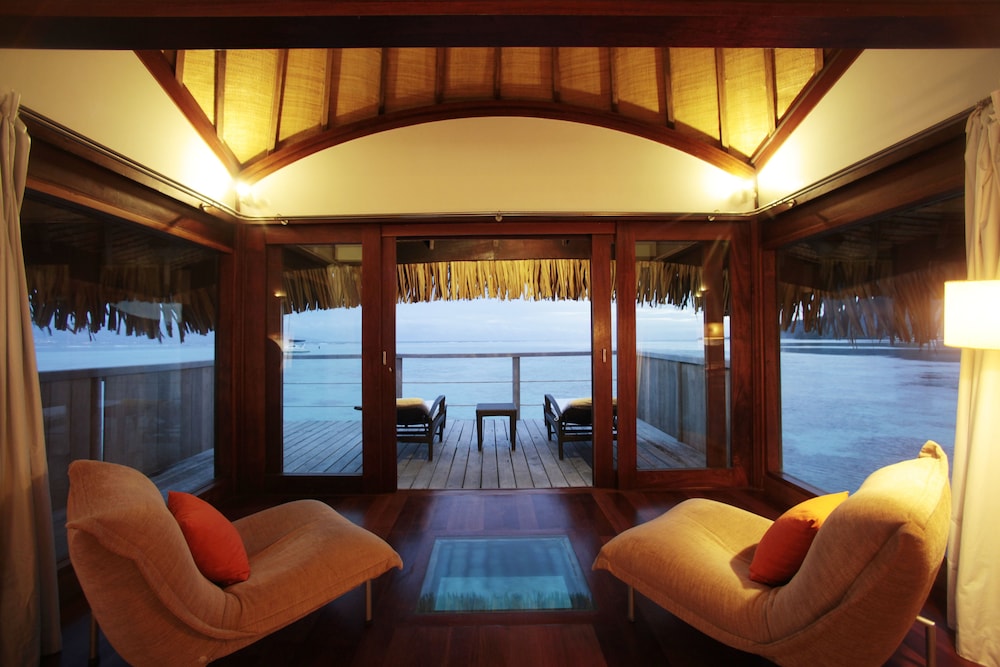 Luxury Room, 1 King Bed, Overwater