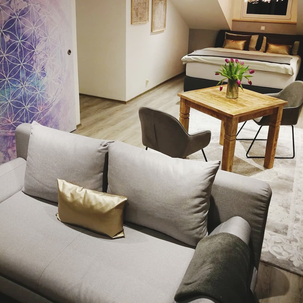 Studio Suite photo 3
