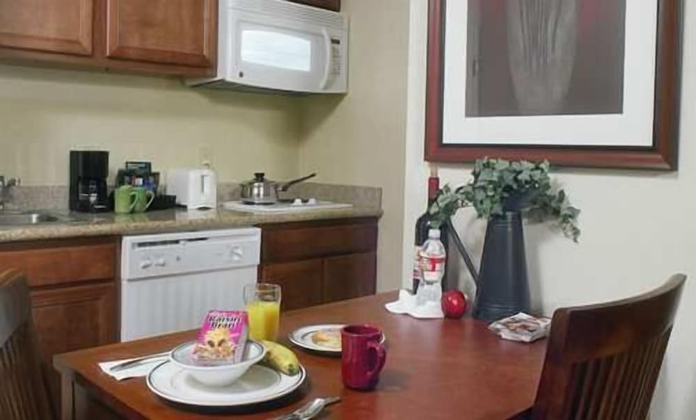 Suite, 1 King Bed, Accessible, Bathtub (Mobility & Hearing) - Photo 2