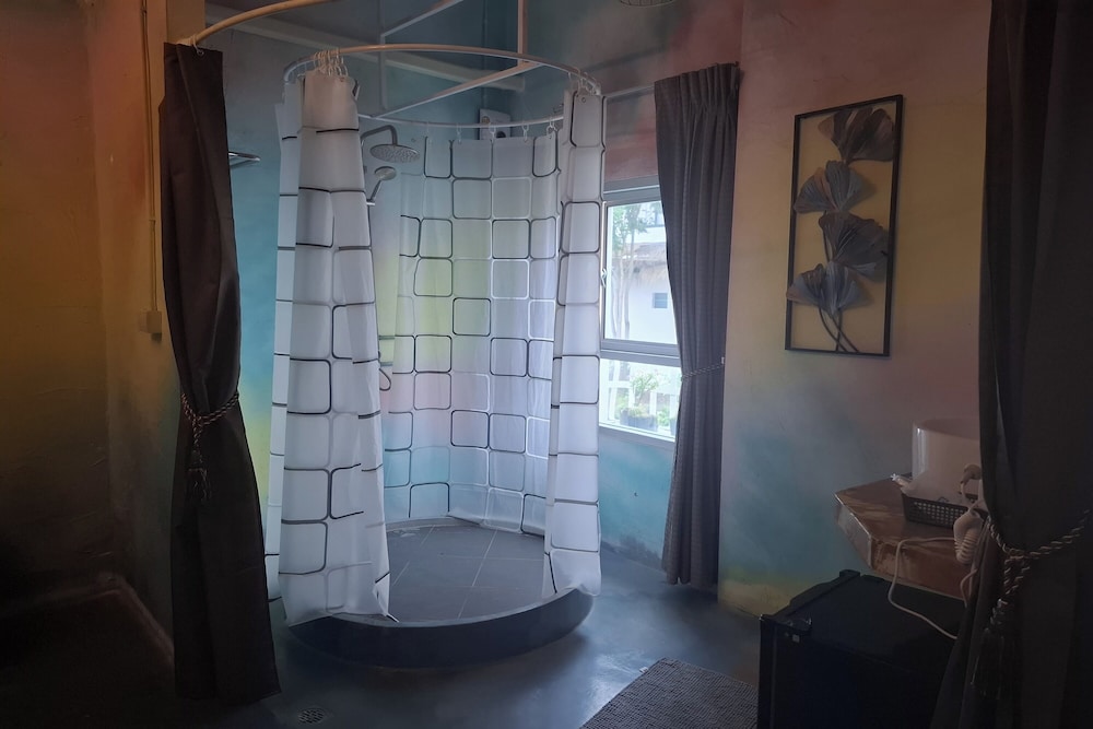 Standard Room - Photo 12