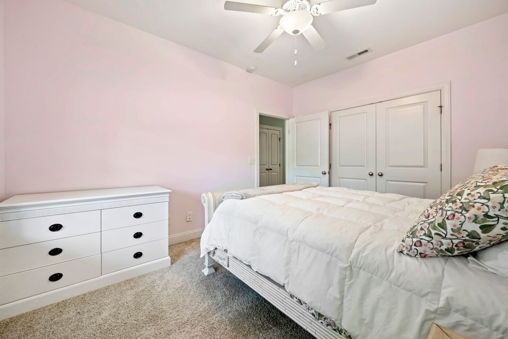 House, 4 Bedrooms photo 3