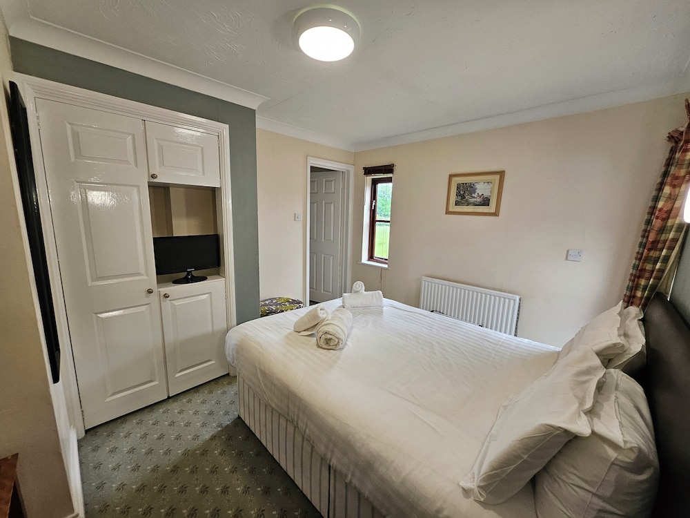 Basic Room, 1 Double Bed photo 2