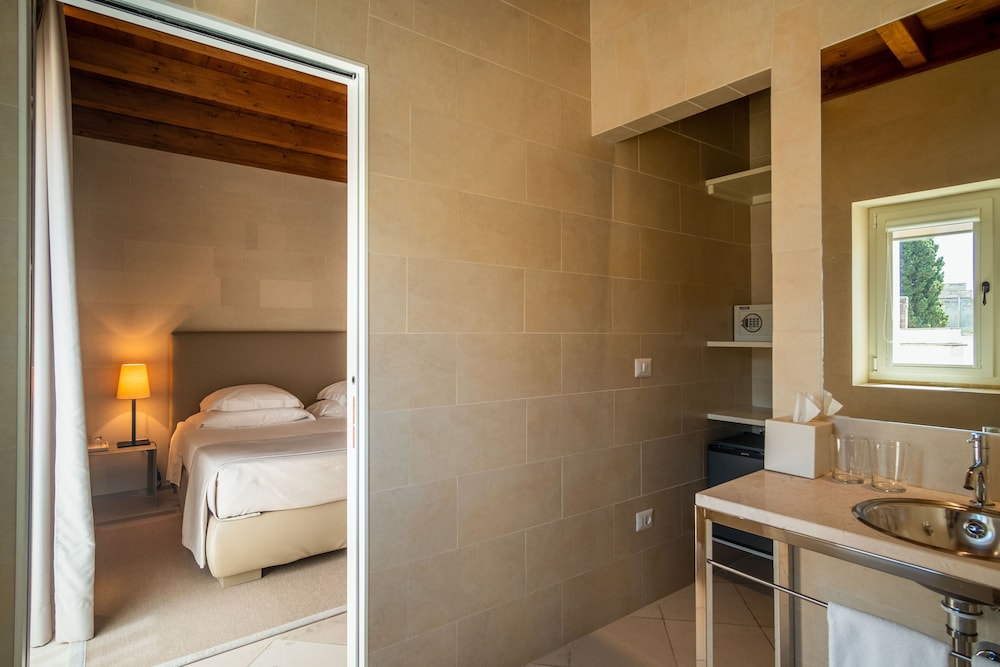 Superior room photo 2
