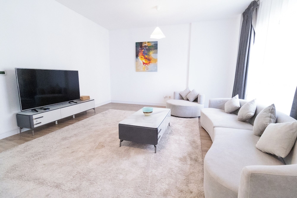 Luxury Apartment, Balcony, Marina View photo 2