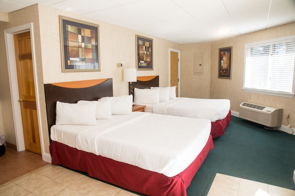 Luxury Room, 2 Queen Beds photo 1