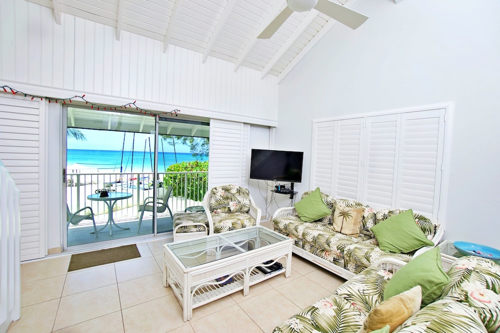 Villa, 2 Bedrooms, Oceanfront (Villa #43)
