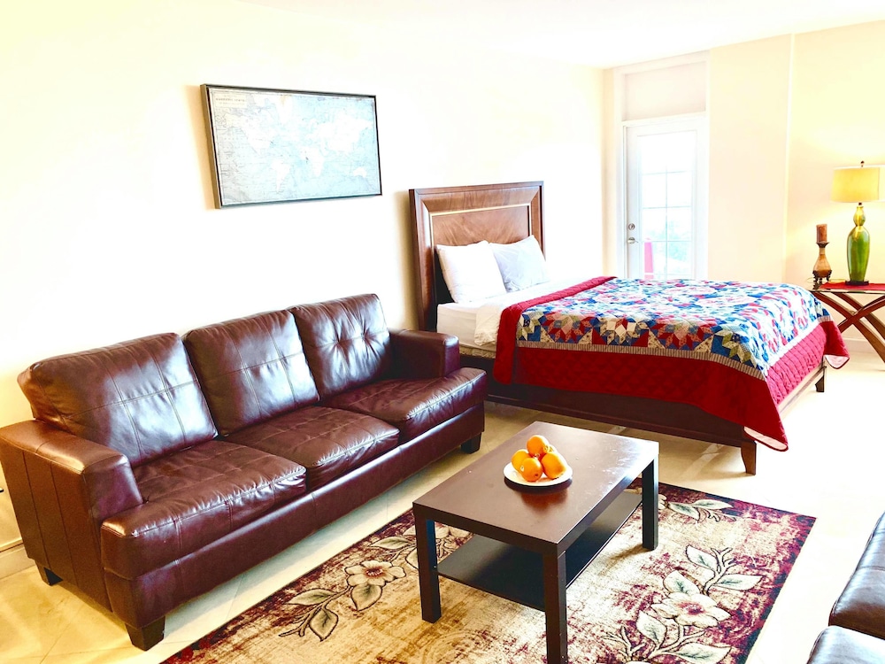 Classic Apartment, 1 Bedroom, Partial Ocean View photo 1