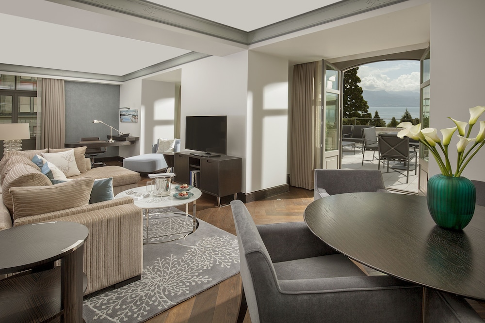 Suite, Lake View (Savoy)
