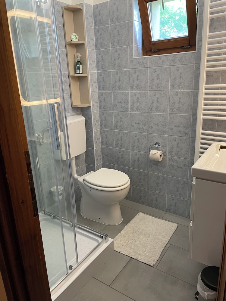 Comfort Room photo 3