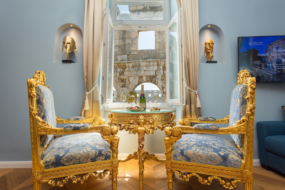 Royal Apartment