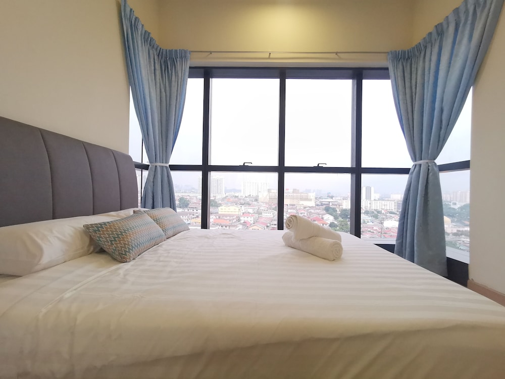 Signature Apartment, 3 Bedrooms, Garden View, Tower