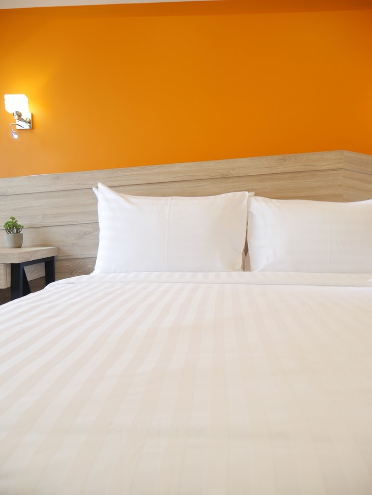 Superior Double Room, 1 Queen Bed, Non Smoking, Lanai photo 3