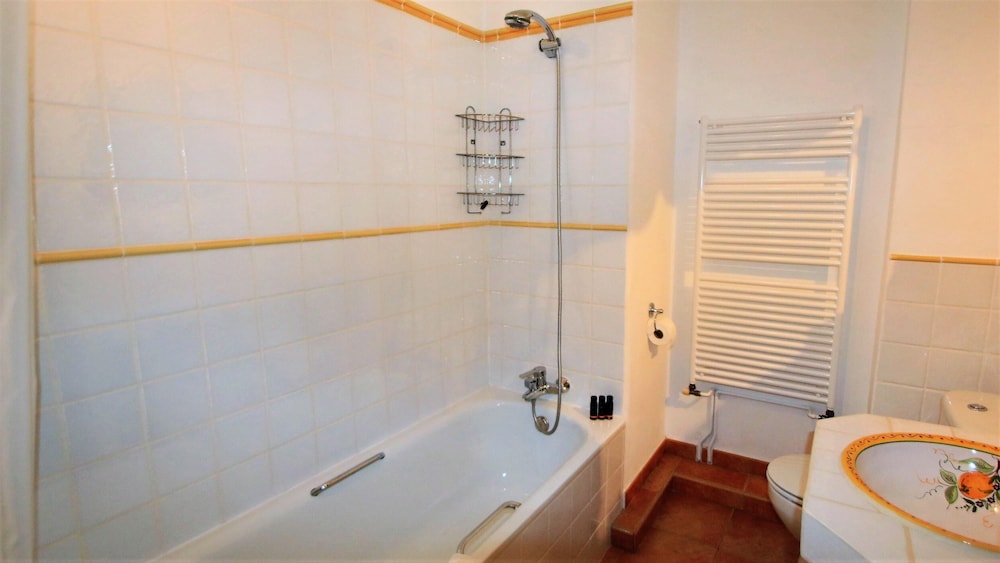Comfort Triple Room, Pool View photo 2