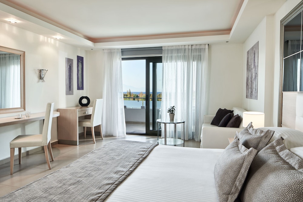 Superior Suite - Photo 1