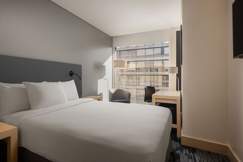 Room, 1 Queen Bed - Photo 3