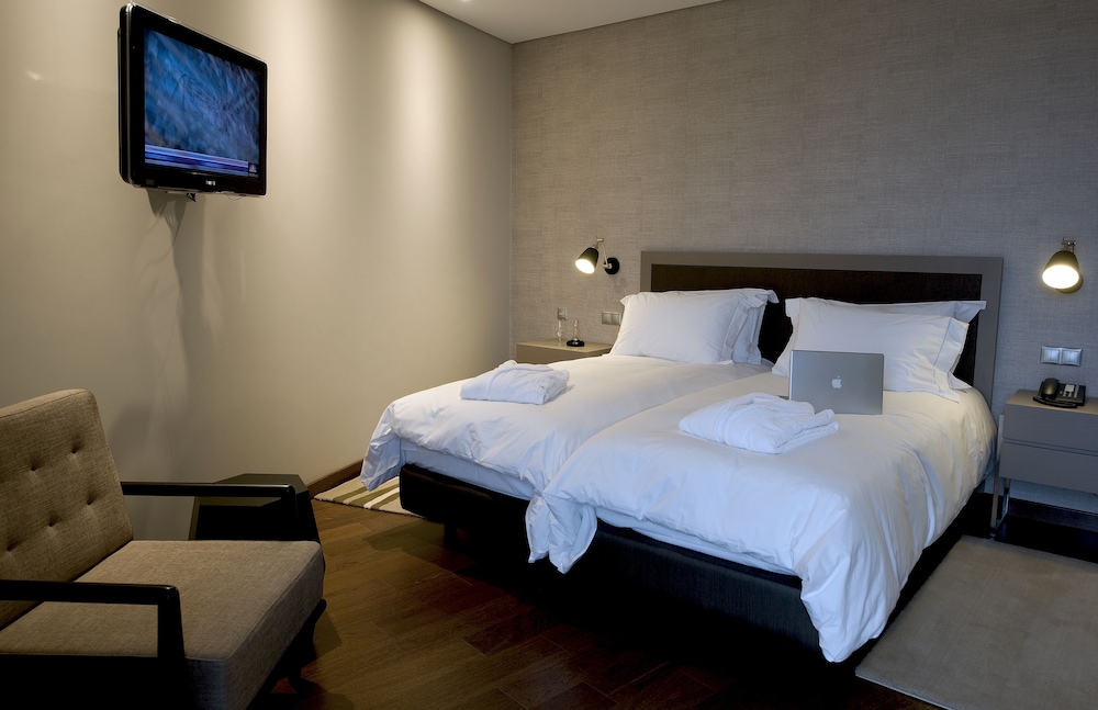 Twin Room - Photo 4