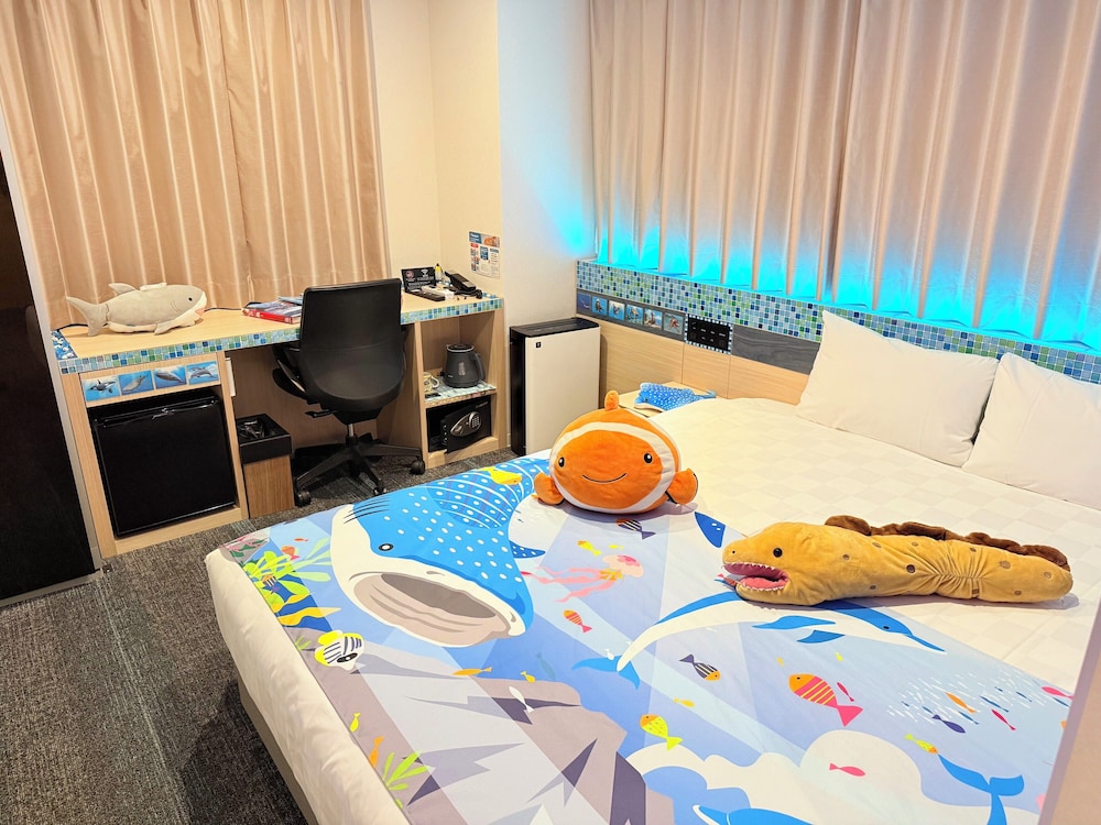 Marine Room (Deluxe Double) - Photo 1