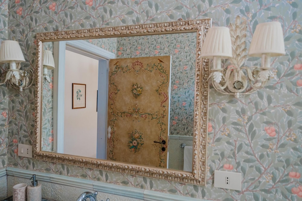 Villa photo 2