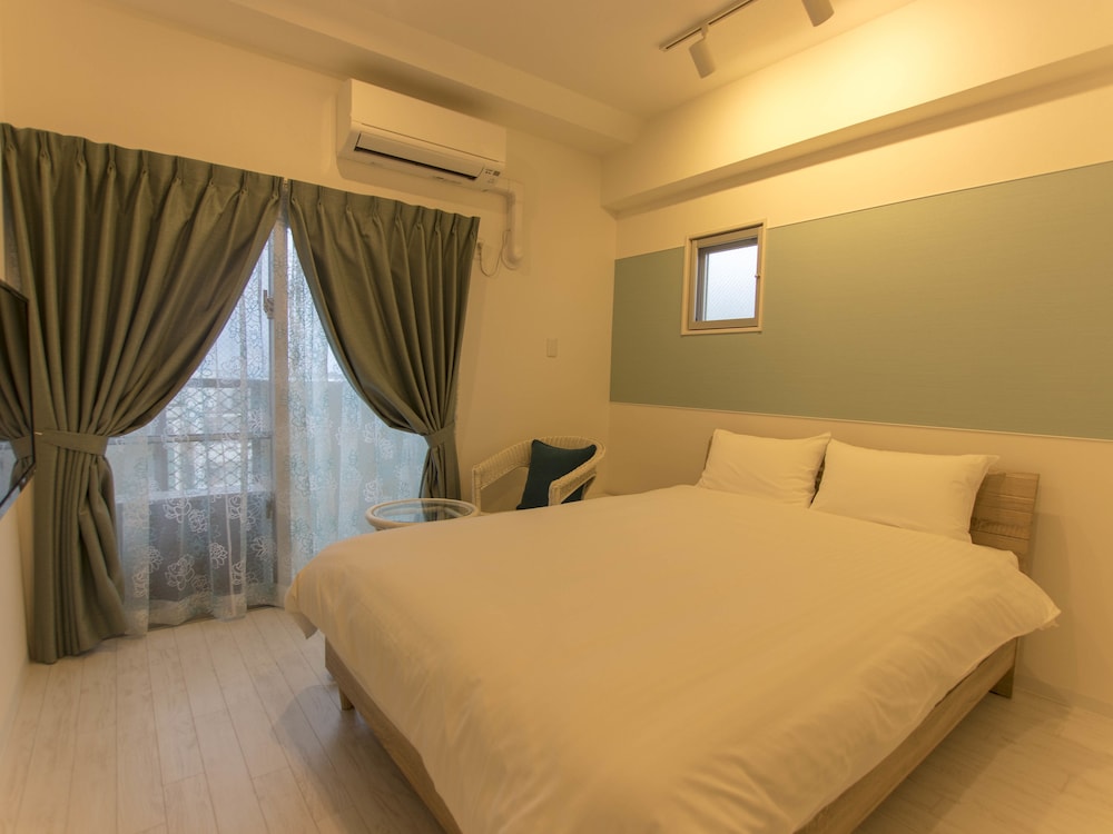 Double Room, Partial Ocean View