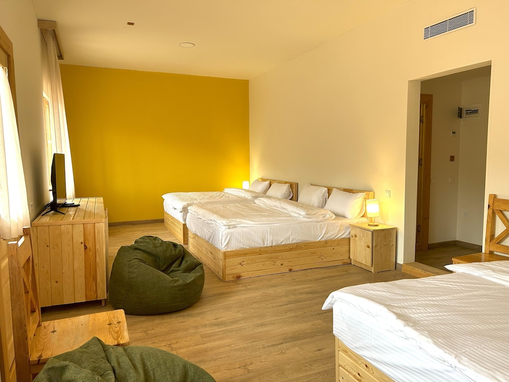 Family Room, Multiple Beds, Balcony, River View