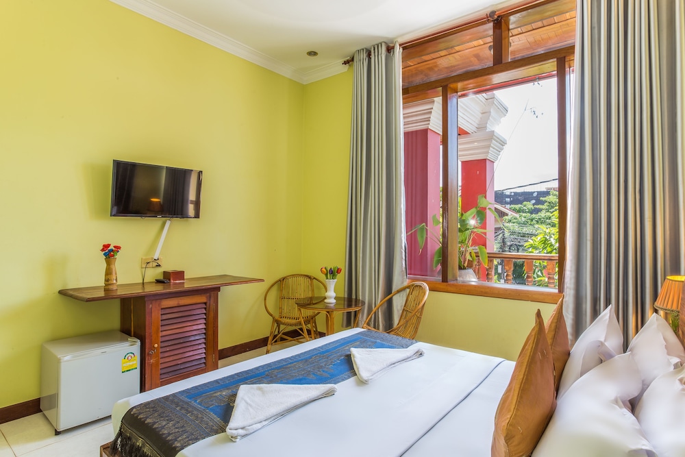 Double Room (with FAN - Free Pick up) photo 1