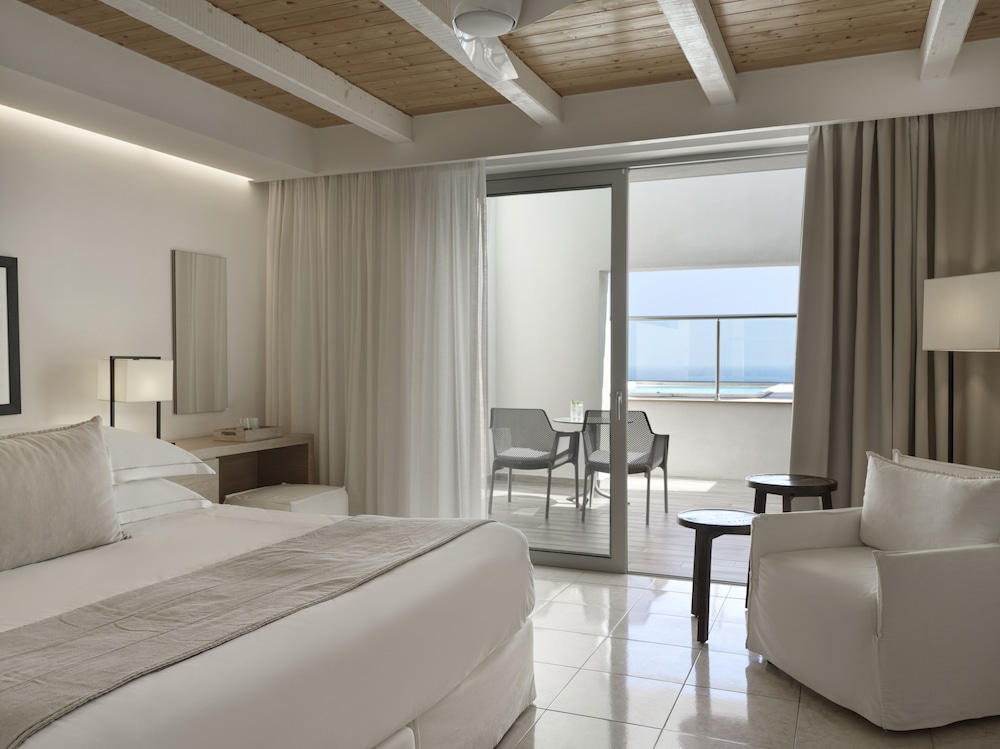 Skyline Sea View Room Private Pool photo 2