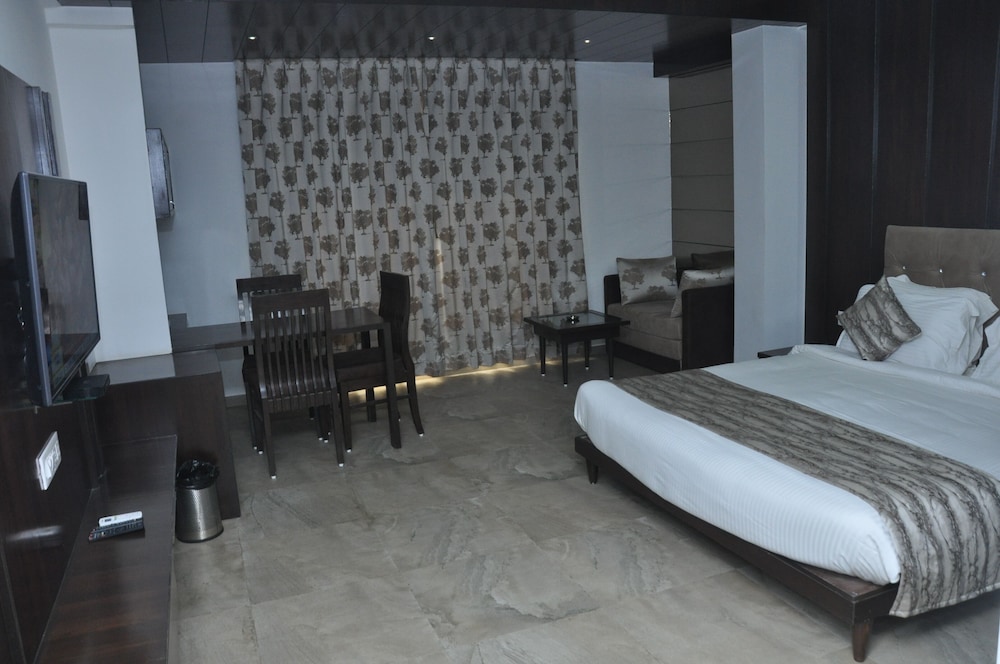 Premium Room - Photo 1