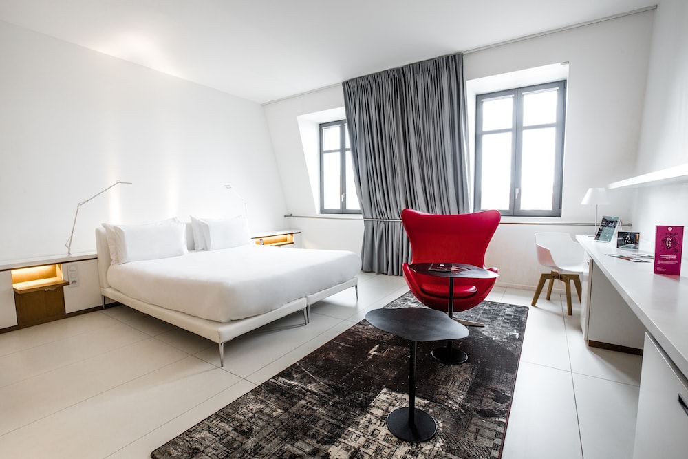 Deluxe Room, Free spa access photo 3