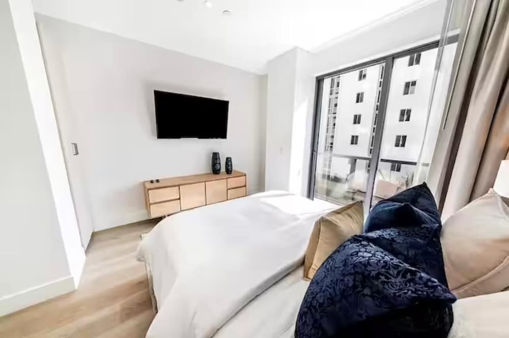 Deluxe Apartment, Balcony, City View photo 2