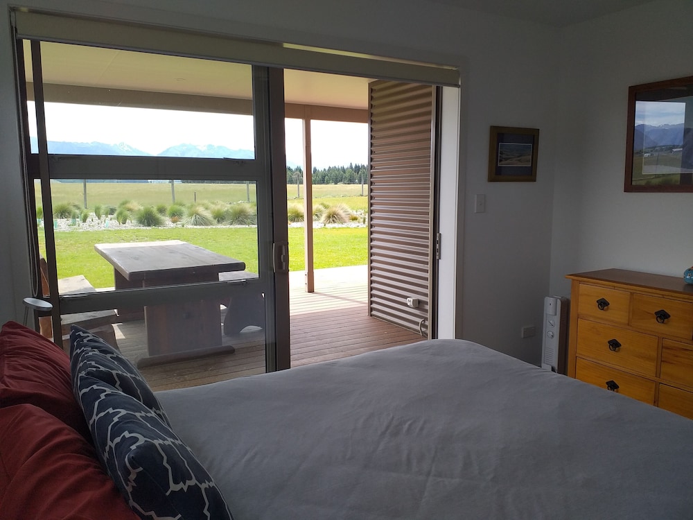 House, 3 Bedrooms photo 2