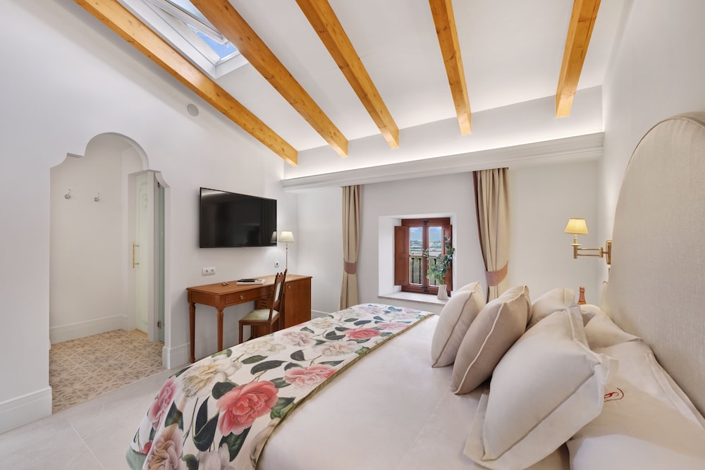 Habitación Doble Deluxe (Abuhardillada I)