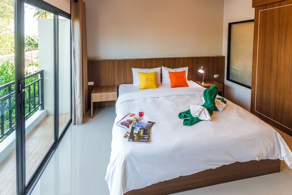 Suite, 1 Bedroom, Pool View, Poolside photo 3