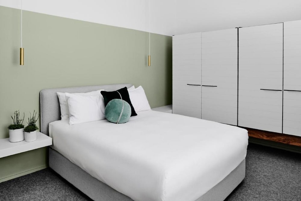 Deluxe Room - Photo 1