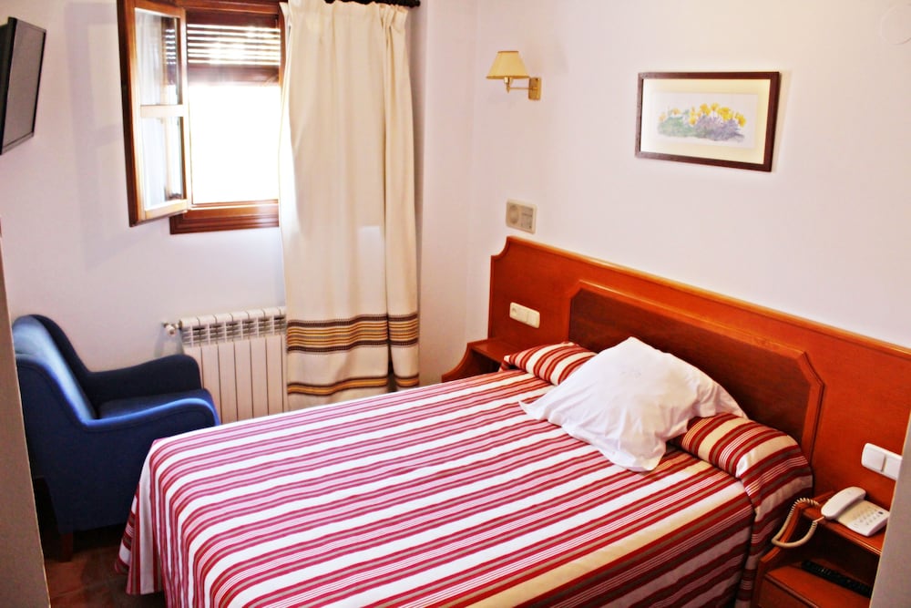 Single Room photo 3