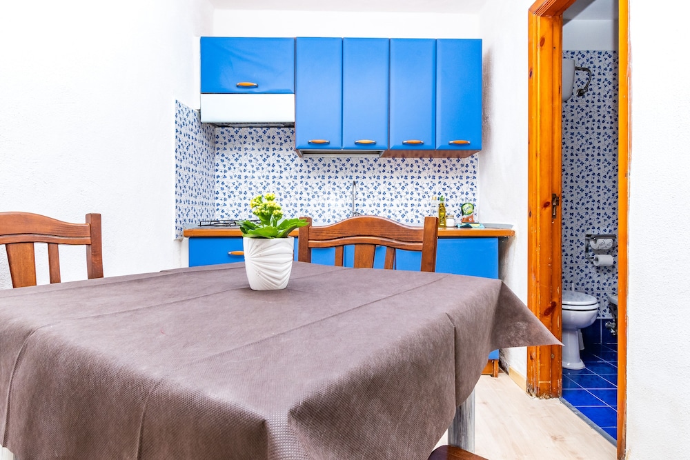 Classic Apartment - Photo 5