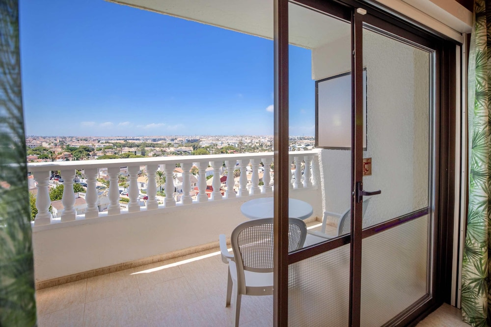 Double Room, Terrace (4 Adultos)