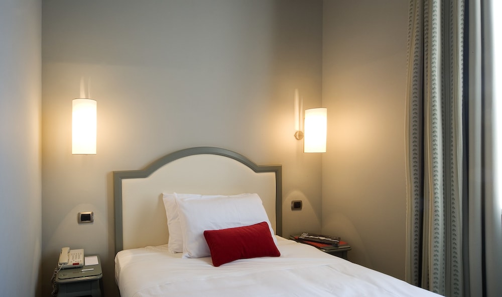 Single Room photo 2
