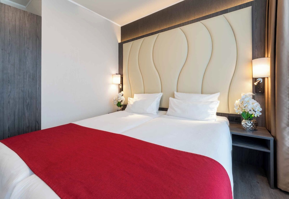 Standard Double Room - Photo 5