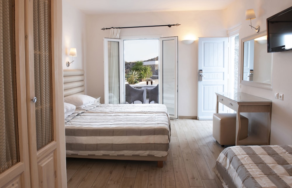 Deluxe Triple Room - Photo 3