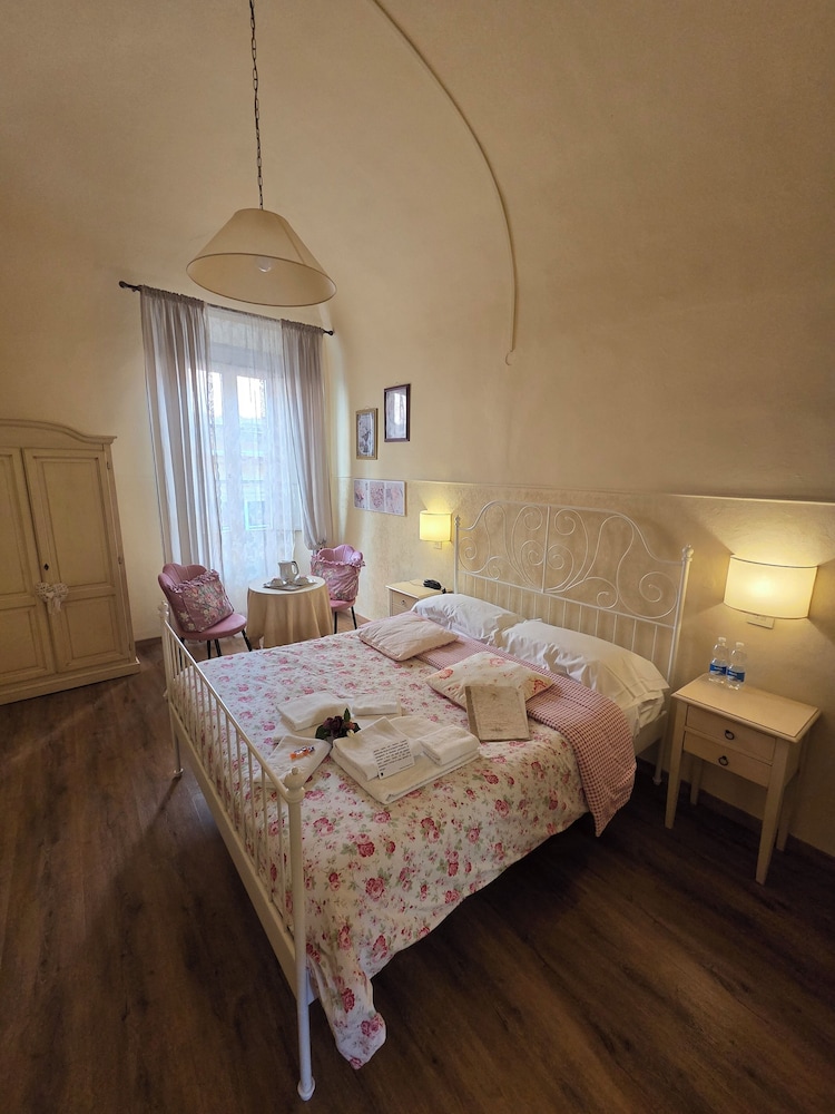 Classic Room - Photo 3