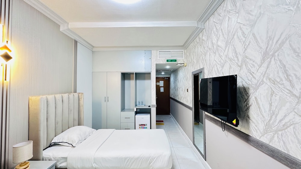 Deluxe Double Room, 2 Twin Beds photo 3