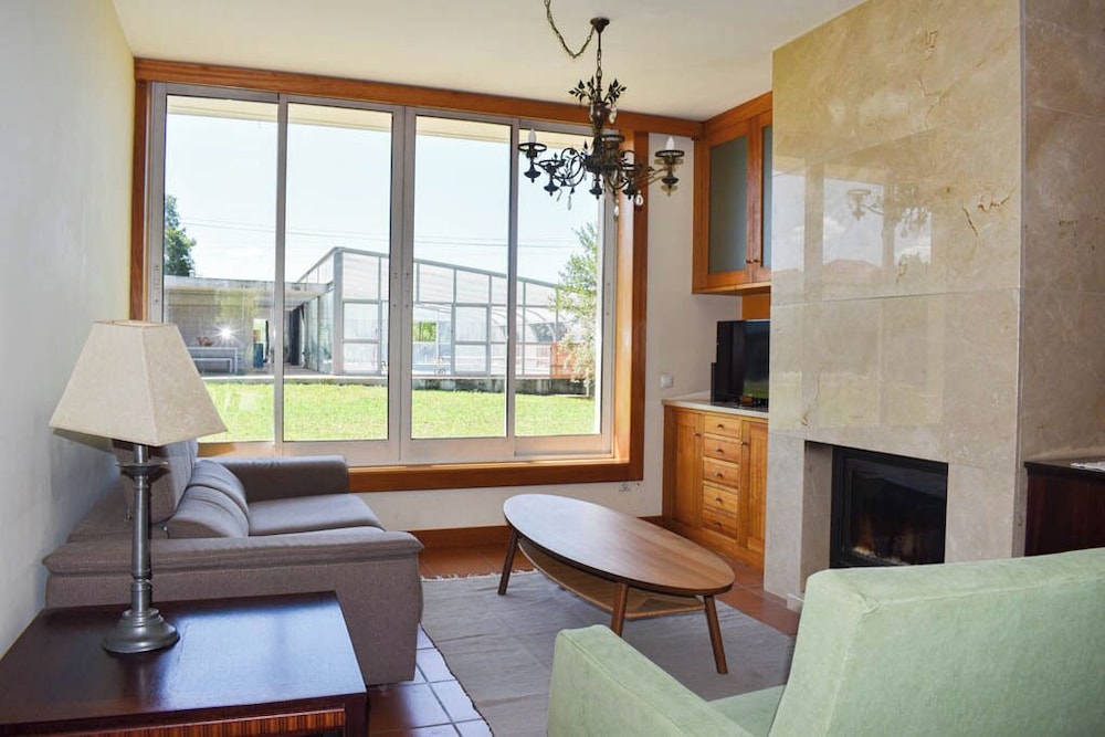 Classic Villa, Pool View photo 2