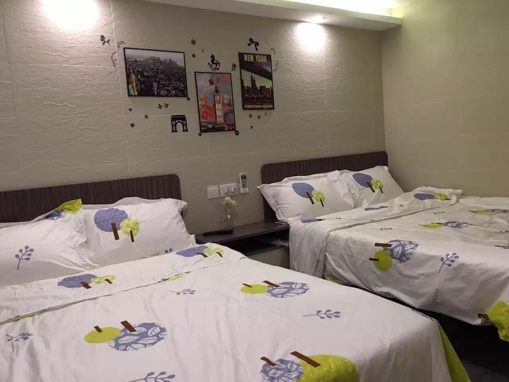 Basic Quadruple Room