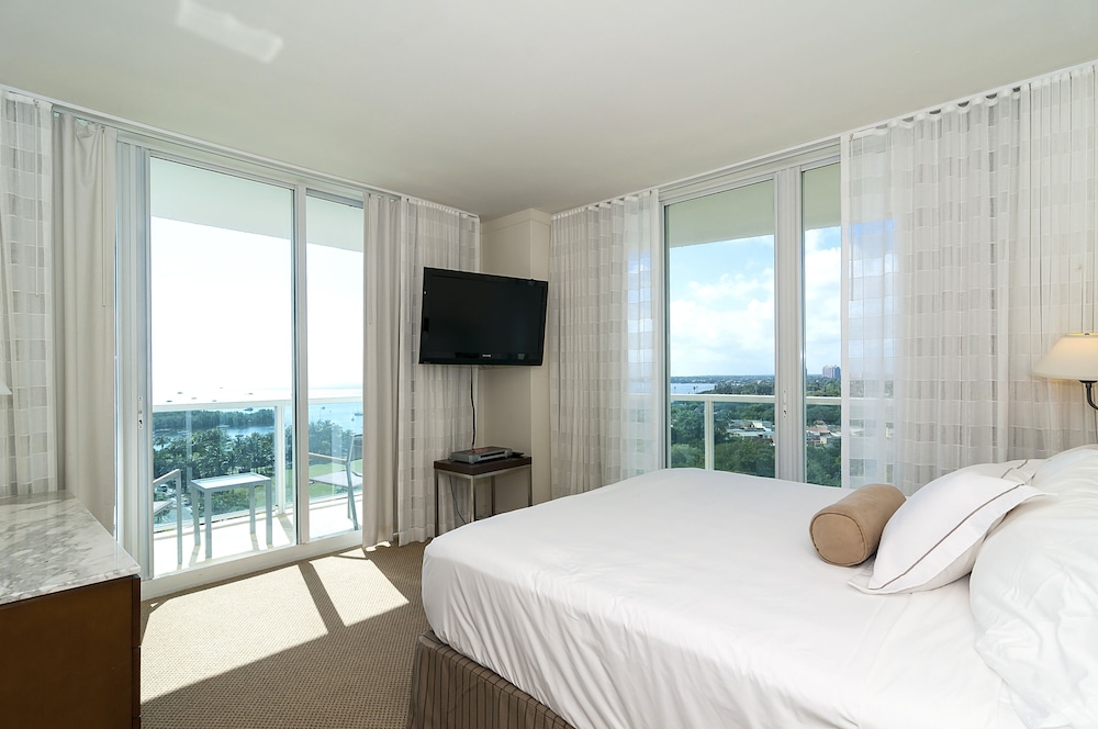 Premium Condo, 2 Bedrooms, Bay View photo 1
