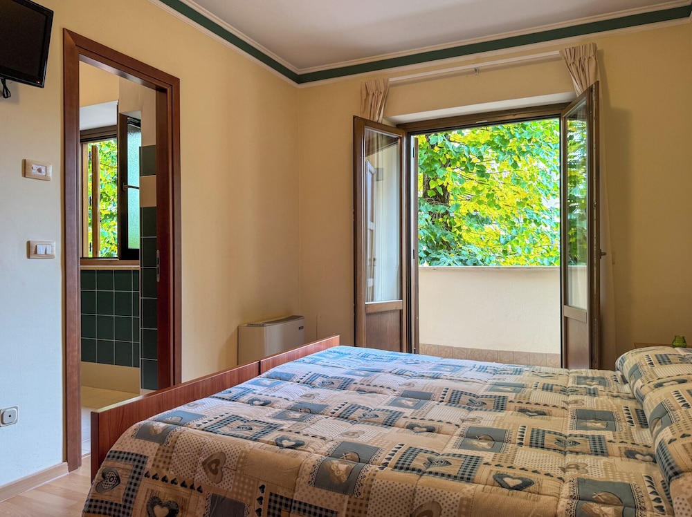 Double Room, Balcony