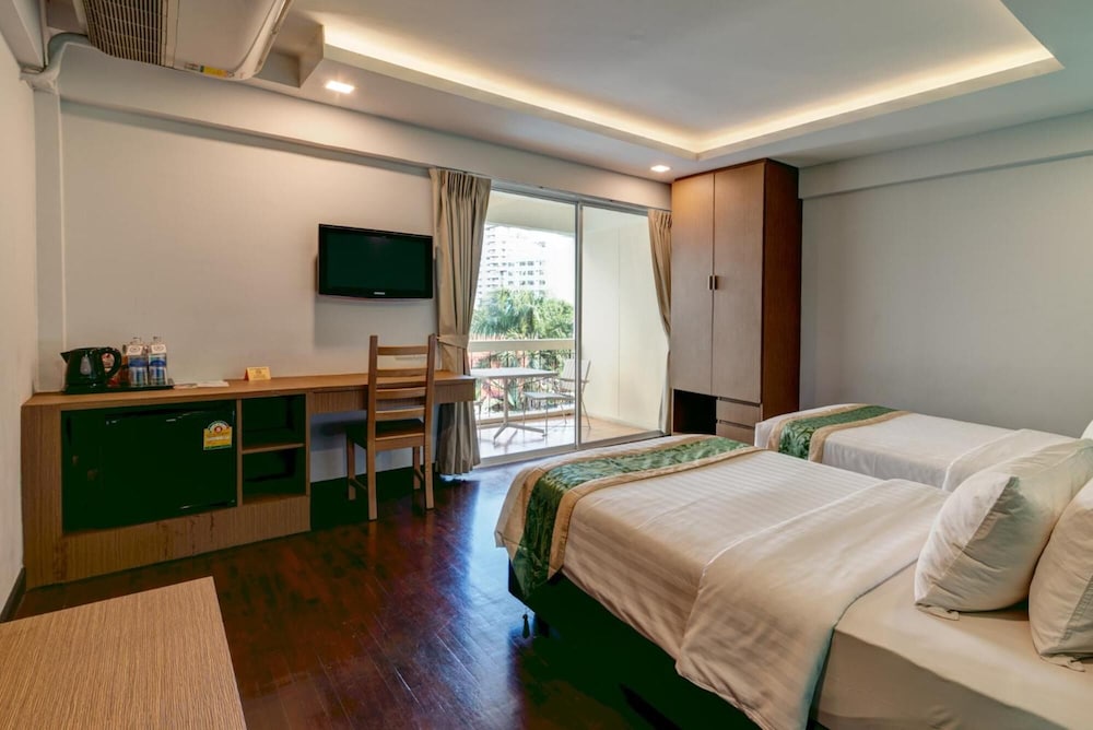 Superior Twin Room, 2 Twin Beds photo 1